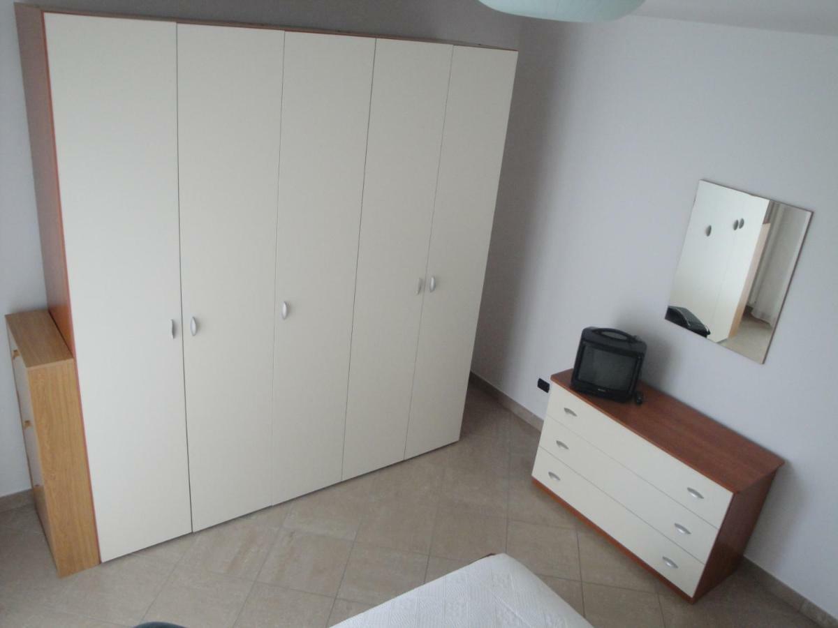 Aloe Beach Apartments, Ombrellone, Parcheggio E Uso Di Biciclette Gratis Rimini Zewnętrze zdjęcie