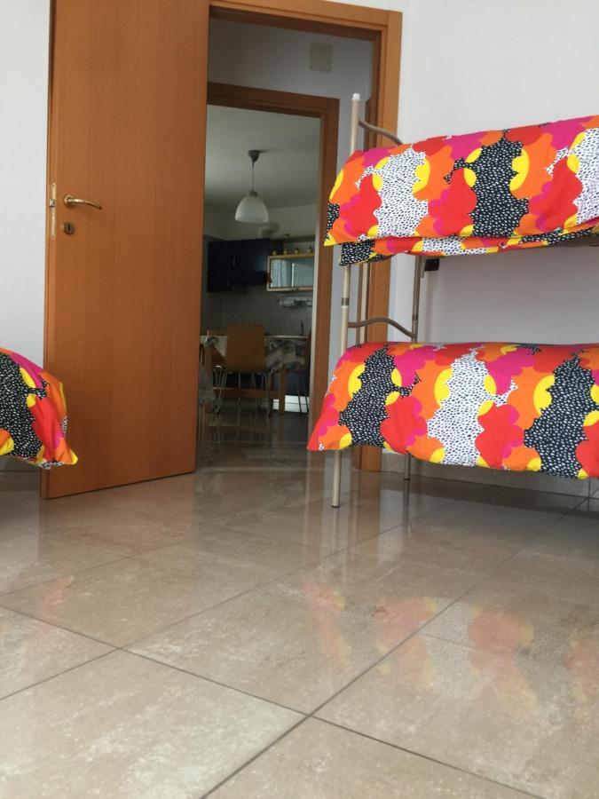 Aloe Beach Apartments, Ombrellone, Parcheggio E Uso Di Biciclette Gratis Rimini Zewnętrze zdjęcie