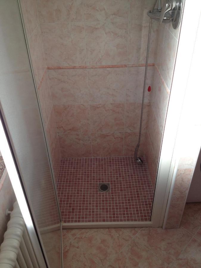 Aloe Beach Apartments, Ombrellone, Parcheggio E Uso Di Biciclette Gratis Rimini Zewnętrze zdjęcie